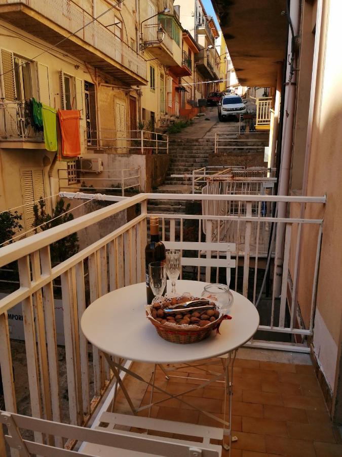 아라고나 La Casa Del Corso B&B 외부 사진